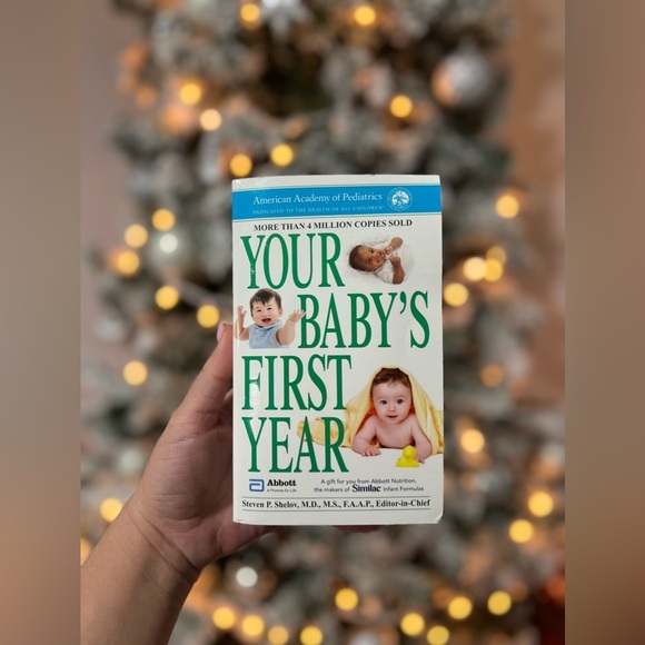 YOUR BABY’S 1ST YEAR BOOK - Picture 1 of 1